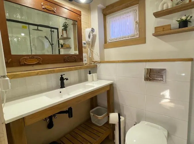 Διαμέρισμα Wioska W Sowich - W Sercu Gor Sowich, Sauna & Jakuzzi, Sokolec, Offroad X4x4 *