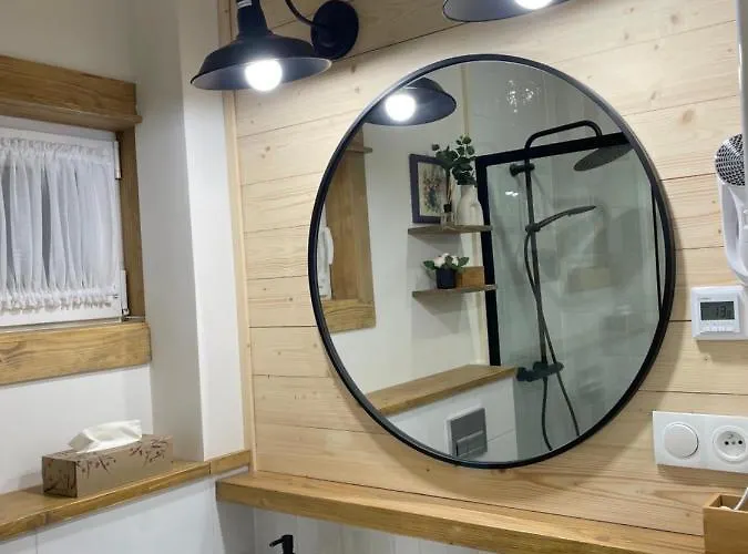 Wioska W Sowich - W Sercu Gor Sowich, Sauna & Jakuzzi, Sokolec, Offroad X4x4 Apartment Sokolec