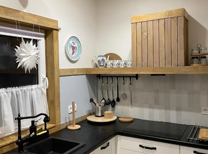 Apartment Wioska W Sowich - W Sercu Gor Sowich, Sauna & Jakuzzi, Sokolec, Offroad X4x4