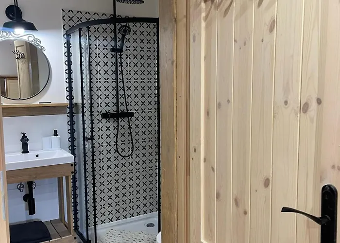 Apartment Wioska W Sowich - W Sercu Gor Sowich, Sauna & Jakuzzi, Sokolec, Offroad X4x4 Sokolec